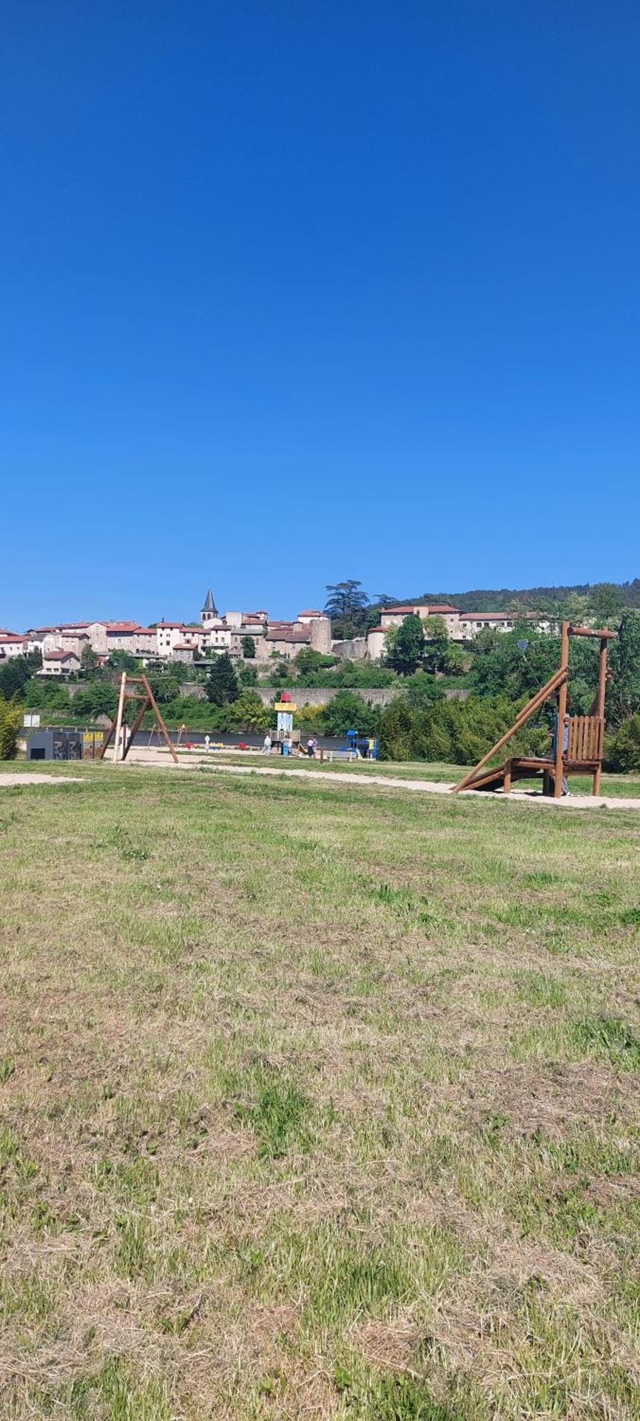 Le Pat' Toit A La Traboule Villa Aurec-Sur-Loire Bagian luar foto